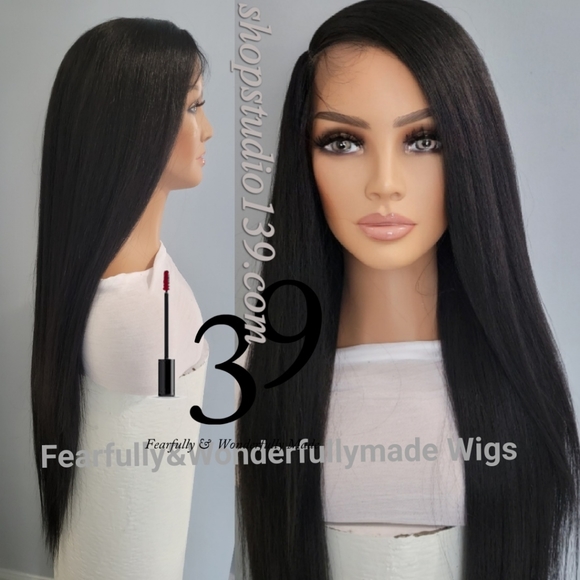 Sexy human hair HD lace front wig perfect for all skin tones - Picture 3 of 3